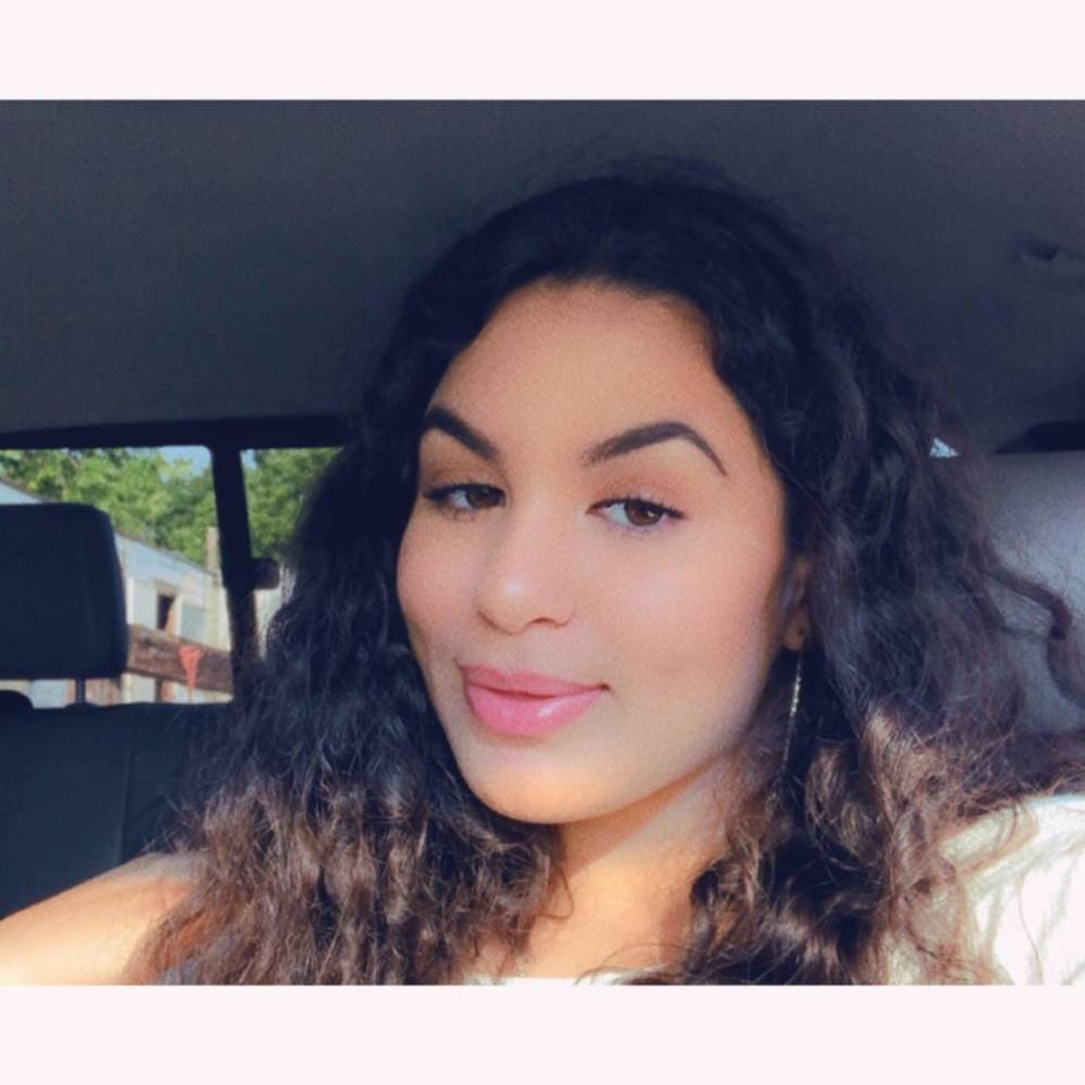 Meet your Posher, Mariana